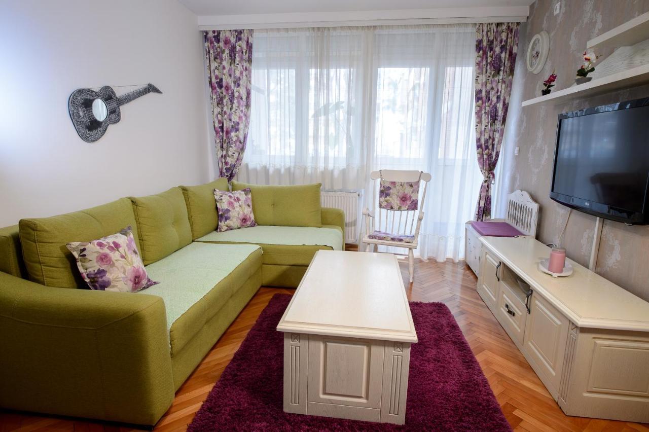 Apartman Centar Lux Valjevo Buitenkant foto